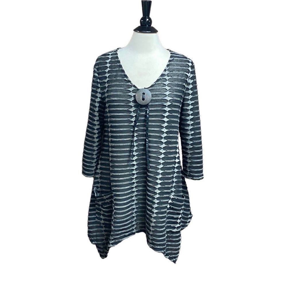 Kaktus Black & Tan 3/4 Sleeve Shark Hem Tunic Top Size Medium NEW